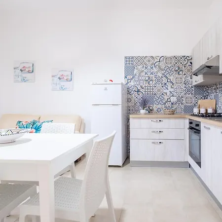 Mikao - アパート *